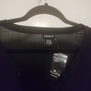 Torrid fitted lace front tunic